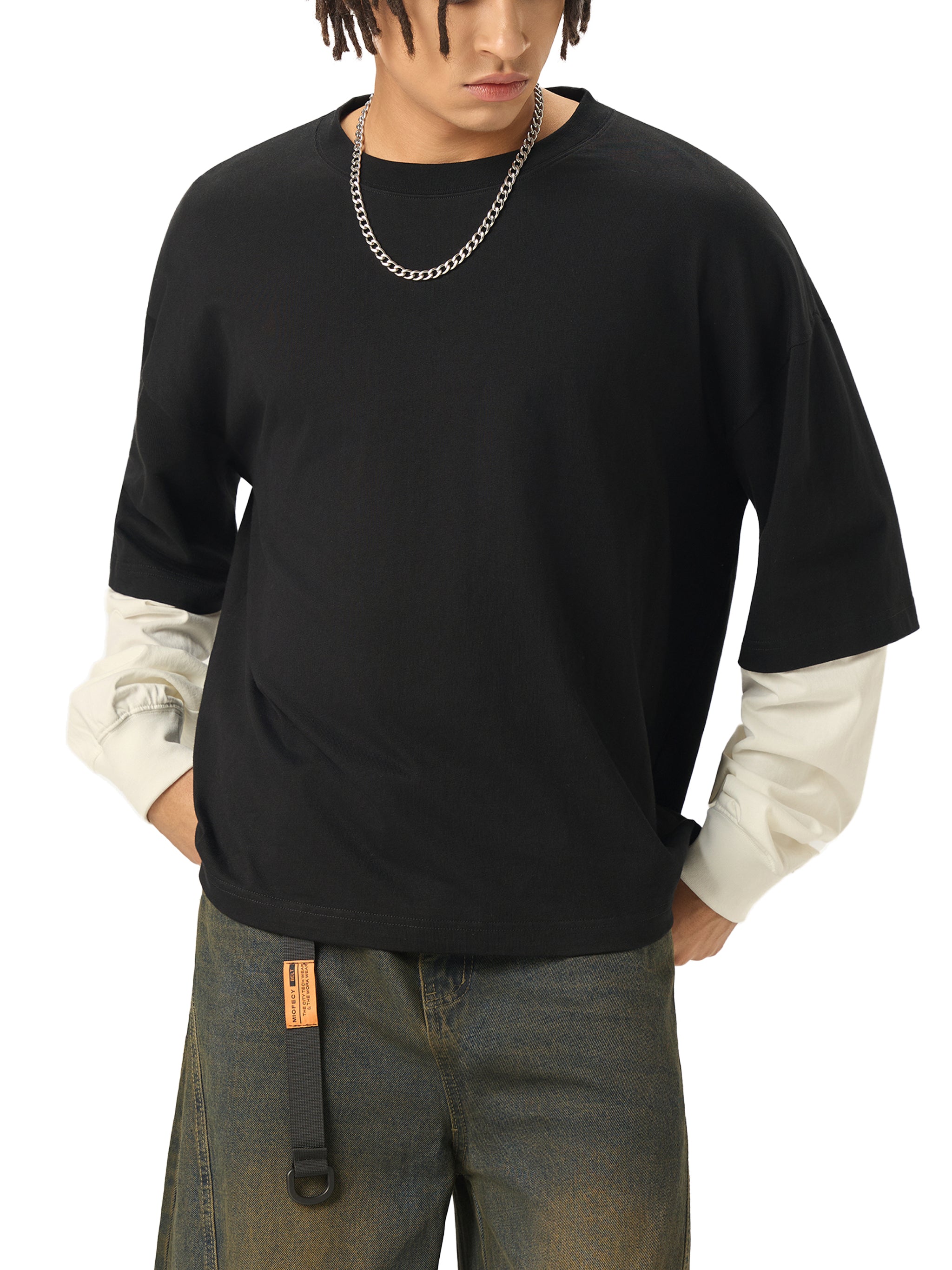 Essential Long-sleeve T-Shirt